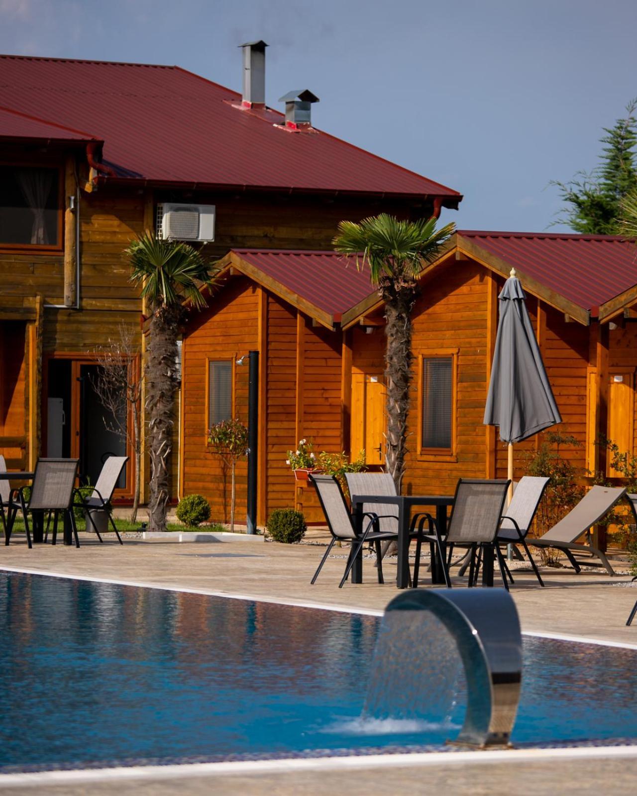 Sunny Garden Hotel Ulcinj Bagian luar foto