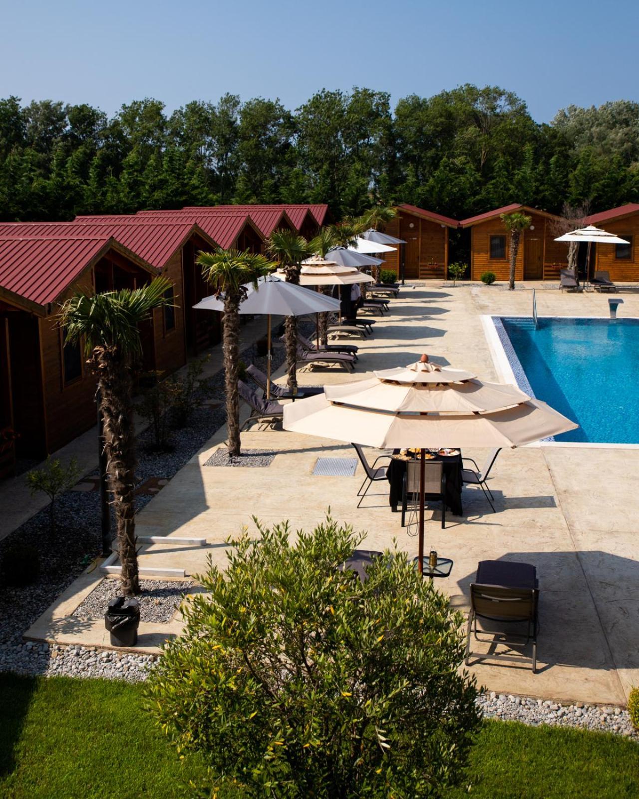 Sunny Garden Hotel Ulcinj Bagian luar foto
