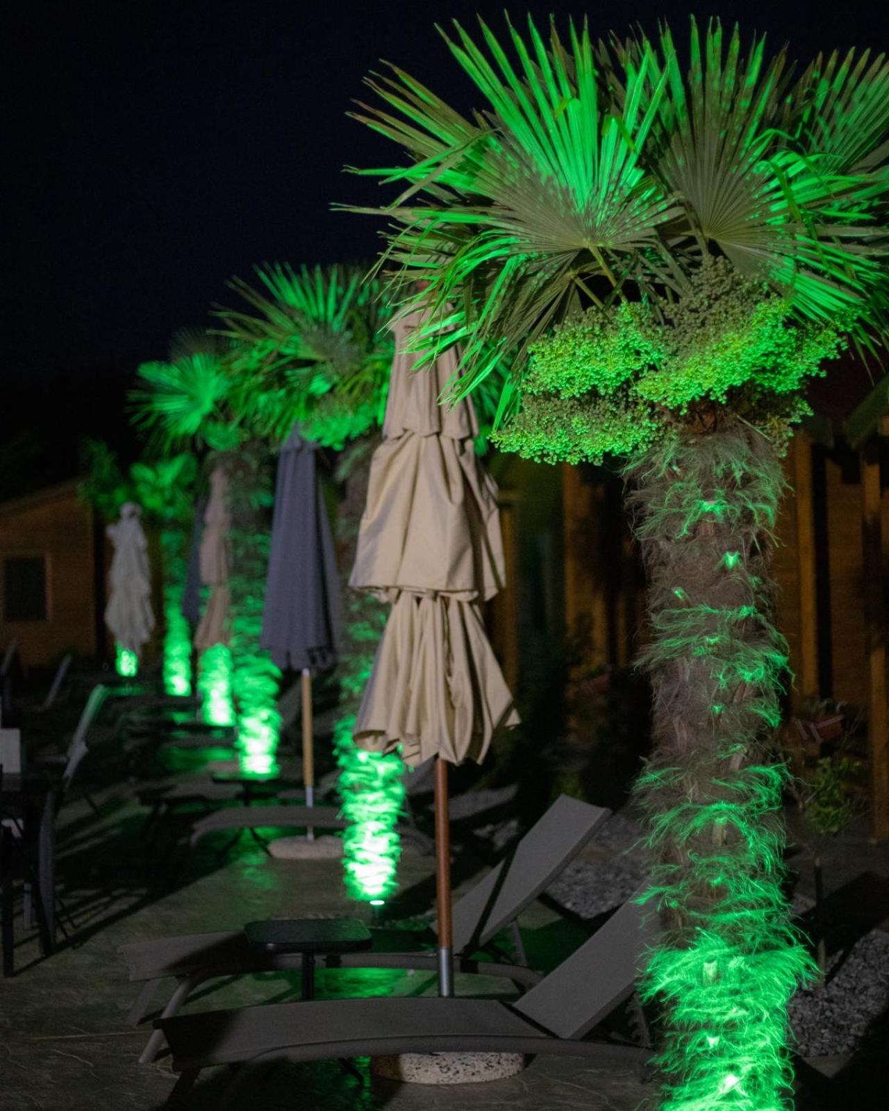 Sunny Garden Hotel Ulcinj Bagian luar foto