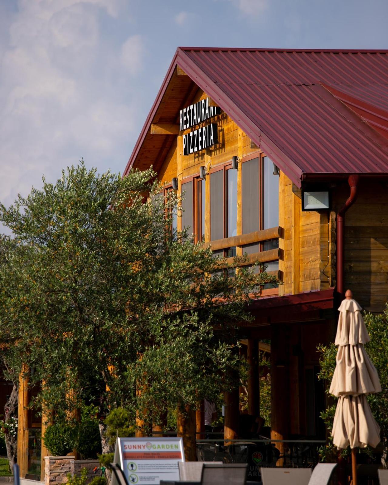 Sunny Garden Hotel Ulcinj Bagian luar foto